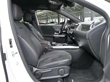 Mercedes GLA 250 AMG Line — photo 6