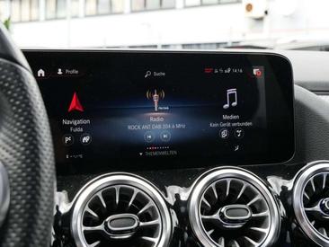 Mercedes GLA 250 AMG Line — photo 15