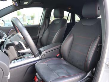 Mercedes GLA 250 AMG Line — photo 10