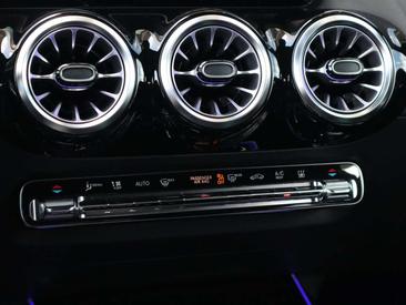 Mercedes GLA 250 AMG Line — photo 27