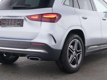 Mercedes GLA 180 AMG Line — photo 4