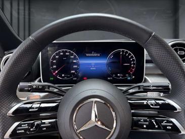 Mercedes Classe C 300 Night Edition — photo 5