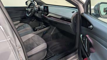 Volkswagen ID.4 — photo 15