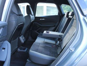 BMW 218 M Sport I — photo 16