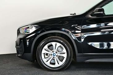 BMW X1 XDrive25e — photo 28