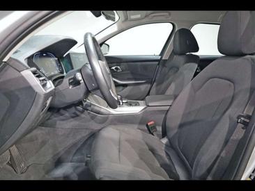 BMW Série 3 Touring 330e — photo 9