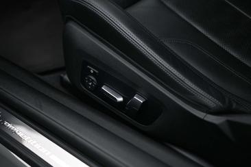 BMW M4 Coupé M4 Competition — photo 17