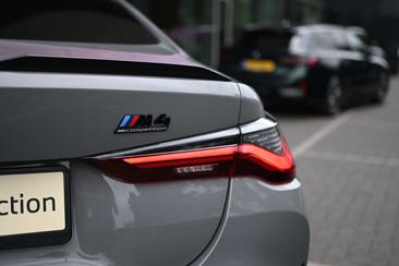 BMW M4 Coupé M4 Competition — photo 26