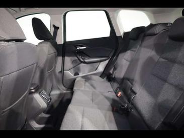 BMW X1 18i SDrive — photo 10