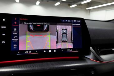 BMW X2 SDrive20d — photo 36