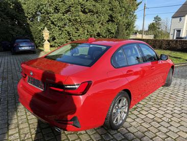 BMW 320 Sport E — photo 2
