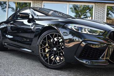 BMW M8 Competition — photo 7