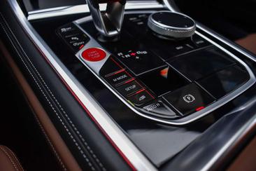 BMW M8 Competition — photo 33