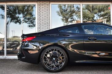 BMW M8 Competition — photo 39