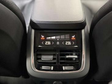 Volvo XC90 — photo 15