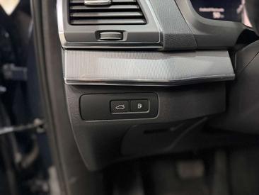 Volvo XC90 — photo 23