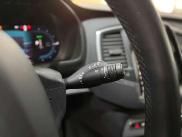Volvo XC90 — photo 30