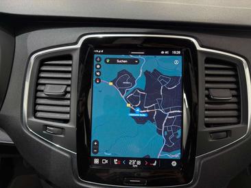 Volvo XC90 — photo 31