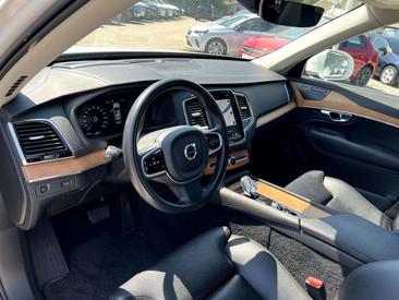 Volvo XC90 B5 INSCRIPTION — photo 10