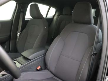 Volvo C40 Recharge PLUS — photo 14