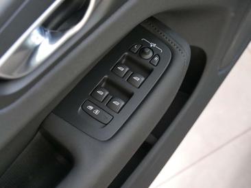 Volvo XC60 B5 Plus — photo 15