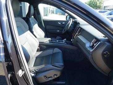 Volvo XC60 B5 Plus — photo 8