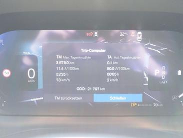 Volvo XC60 B5 Plus — photo 13