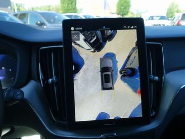 Volvo XC60 B5 Plus — photo 18
