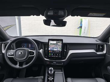 Volvo XC60 T8 Recharge Plus — photo 5