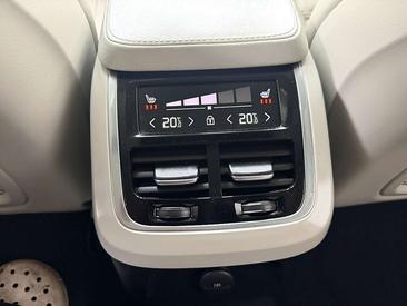Volvo XC90 T8 Recharge Ultimate — photo 15