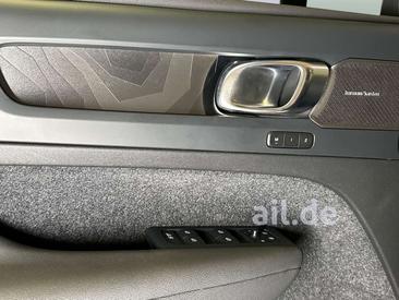Volvo XC40 T5 Recharge Plus — photo 16