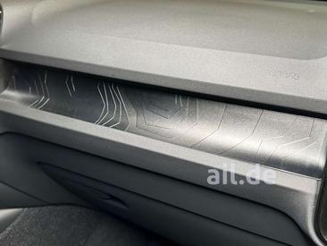 Volvo XC40 T5 Recharge Plus — photo 18