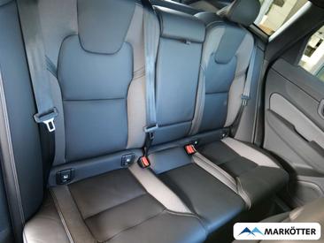 Volvo XC60 B5 Plus — photo 8