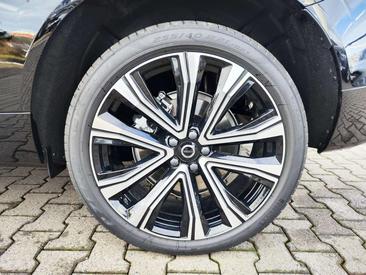 Volvo XC60 T6 Recharge Plus — photo 13