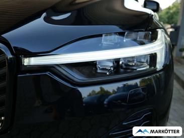 Volvo XC60 B5 Plus — photo 31