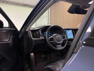 Volvo XC60 T6 Recharge Plus — photo 18