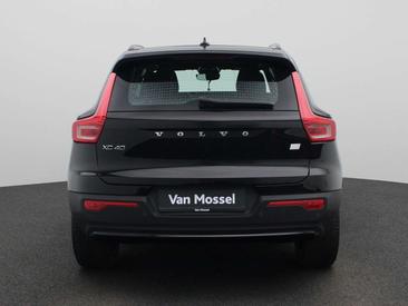 Volvo XC40 Recharge Core — photo 5