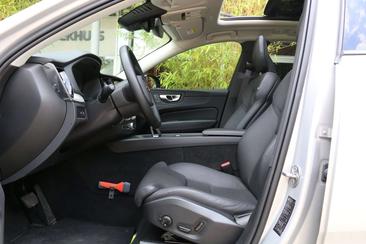 Volvo XC60 T6 Recharge Plus — photo 5