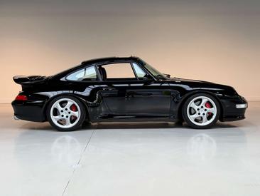 Porsche 993 Carrera 4S — photo 11