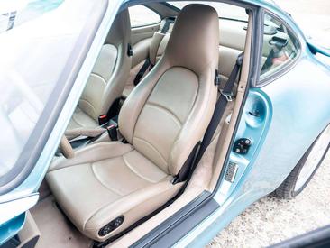 Porsche 993 Turbo — photo 24