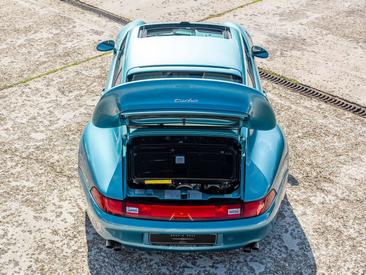 Porsche 993 Turbo — photo 26