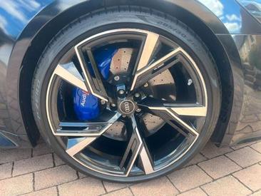 Audi RS6 Avant DYNAMIC PLUS 4.0 TFSI — photo 24