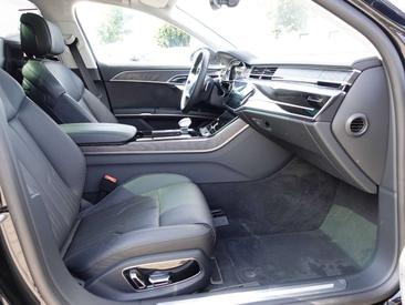 Audi A8 50 TDI — photo 14