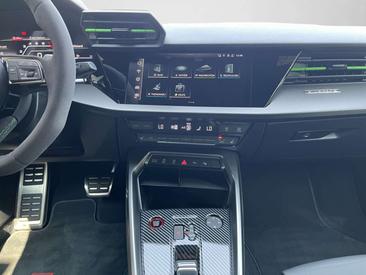 Audi RS3 TSI — photo 11