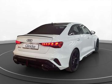 Audi RS3 Limousine — photo 4
