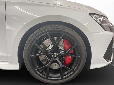 Audi RS3 Limousine — photo 13