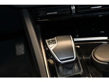 Volkswagen Touareg TDI 4Motion Elegance — photo 5