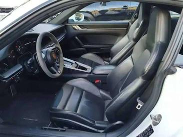 Porsche 992 I Carrera 4S — photo 10