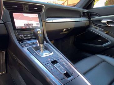 Porsche 991 Carrera — photo 14
