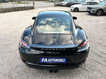 Porsche 718 Cayman Base — photo 13